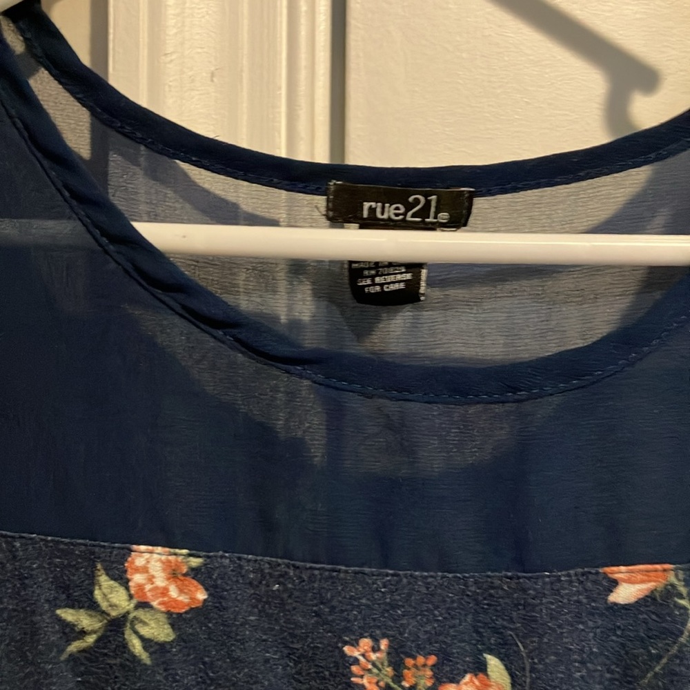 Rue21 Floral Dress Shirts (2 Lot Bundle) - Picture 3 of 12
